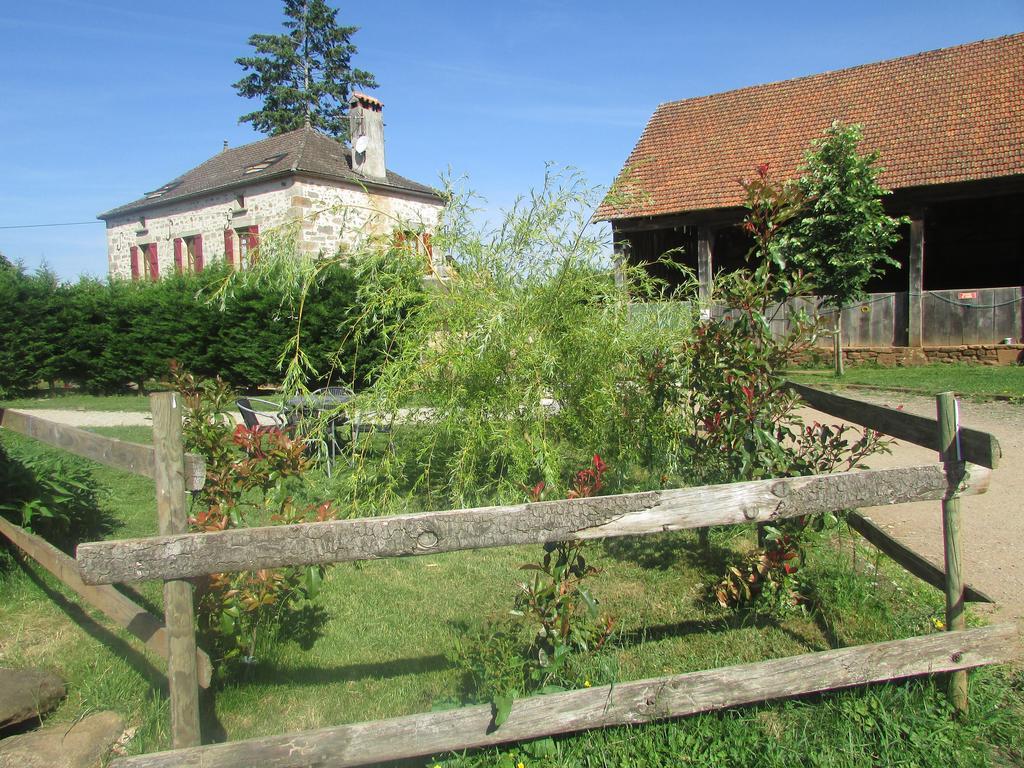 Ecuries De Saint Maurice- Maison D'Hotes De Gondou Lacapelle-Marival Экстерьер фото